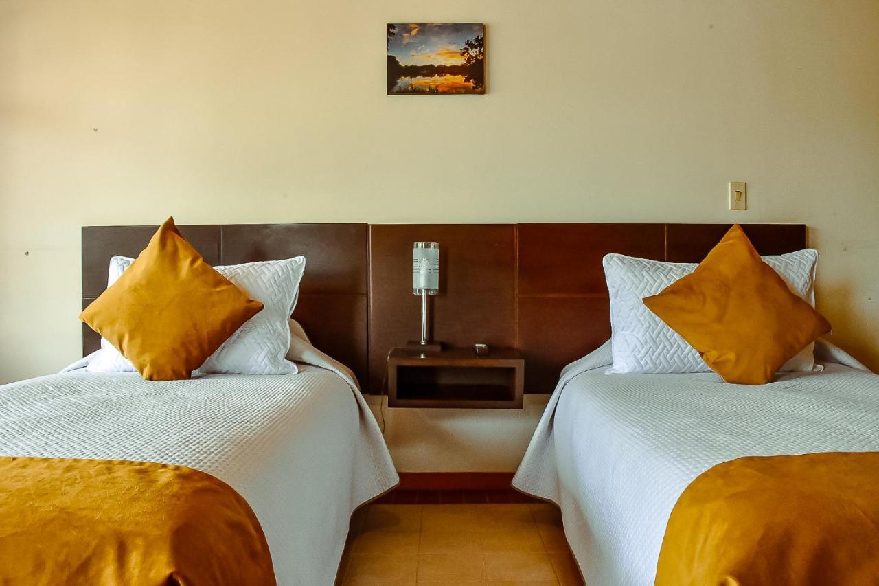 Hotel Villa Vianney Paipa Eksteriør bilde